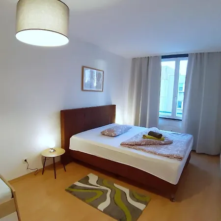 Lejlighed Lea-apartment, 2 Raum, Balkon Tg Zentral Am Park Leipzig
